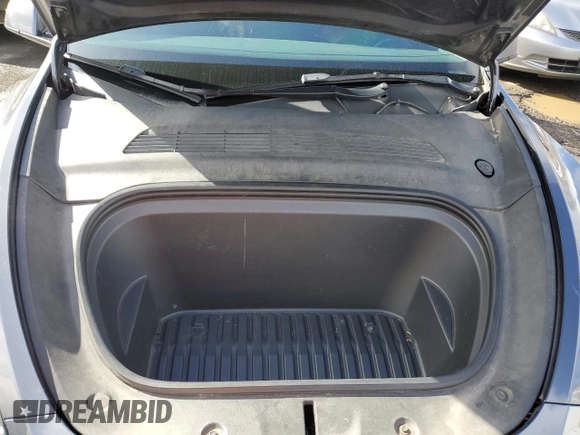 2021 Tesla Model Y Long Range with VIN 5YJYGAEE4MF200914, listed as a Copart auction lot 46946845 with 116,370 mi miles and Salvage Title. Bid and sale history available at DreamBid. Image 11.
