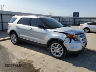 2013 Ford Explorer XLT z VIN 1FM5K7D86DGB70381, wystawiony jako Copart lot #62401775 z przebiegiem 146 545 mil mil oraz Szkoda całkowita • Salvage title. Historia ofert i sprzedaży dostępna na DreamBid. Obrazek 4.