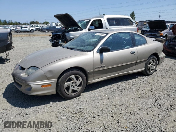 2002 Pontiac Sunfire SE z VIN 1G2JB124327288986, wystawiony jako Copart lot #64072634 z przebiegiem 122 306 mil mil oraz Szkody całkowita. Historia ofert i sprzedaży dostępna na DreamBid. Obrazek 1.