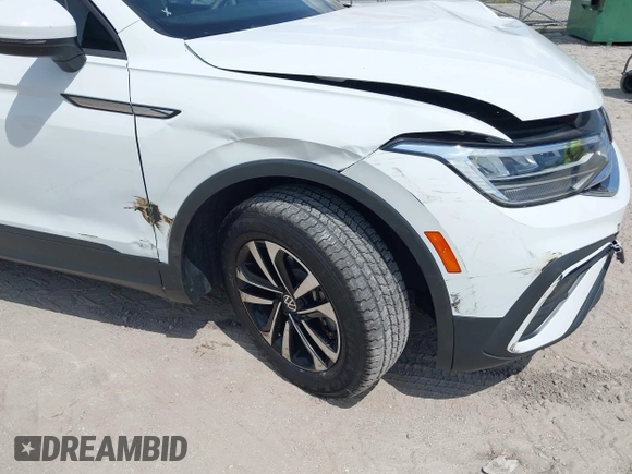 2022 Volkswagen Tiguan S z VIN 3VV1B7AX0NM126321, wystawiony jako IAAI lot #41939646 z przebiegiem 62 309 mil mil oraz . Historia ofert i sprzedaży dostępna na DreamBid. Obrazek 20.