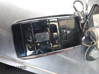 2020 Rolls-Royce Cullinan z VIN SLATV4C05LU200555, wystawiony jako IAAI lot #40801902 z przebiegiem 30 397 mil mil oraz . Historia ofert i sprzedaży dostępna na DreamBid. Obrazek 11.