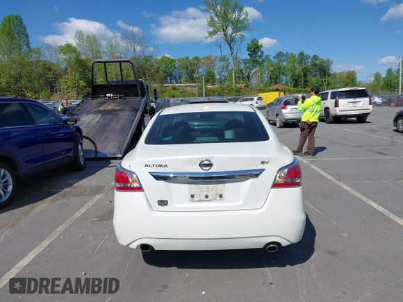 2015 Nissan Altima SV z VIN 1N4AL3AP9FC233381, wystawiony jako IAAI lot #42053865 z przebiegiem 176 593 mil mil oraz . Historia ofert i sprzedaży dostępna na DreamBid. Obrazek 16.