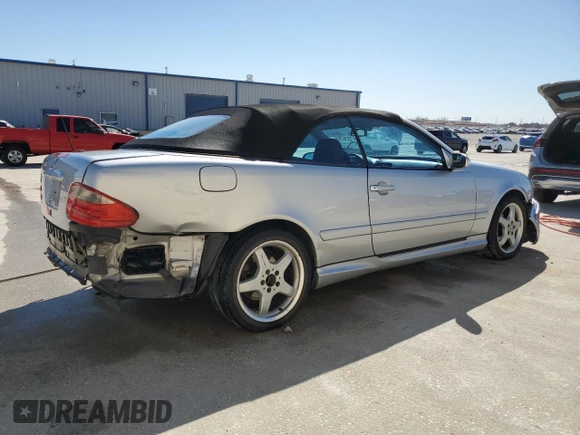 2003 Mercedes-Benz CLK 4.3L with VIN WDBLK70G13T132778, listed as a Copart auction lot 47026765 with 127,963 mi miles and Salvage Title. Bid and sale history available at carsss.com. Image 3.