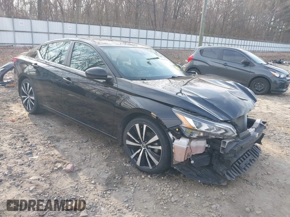 2020 Nissan Altima SR with VIN 1N4BL4CV3LC285557, listed as a IAAI auction lot 41490149 with 71,044 mi miles and . Bid and sale history available at carsss.com. Image 1.