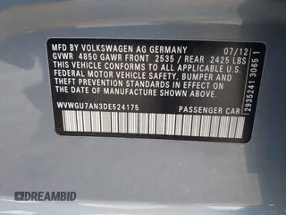 2013 Volkswagen CC Executive z VIN WVWGU7AN3DE524175, wystawiony jako IAAI lot #42401952 z przebiegiem 165 023 mil mil oraz . Historia ofert i sprzedaży dostępna na DreamBid. Obrazek 9.