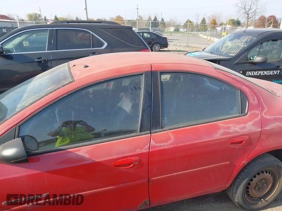 2000 Dodge Neon Highline with VIN 1B3ES46C1YD783702, listed as a IAAI auction lot 40712156 with 140,724 mi miles. Bid and sale history available at carsss.com. Image 6.