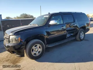 2008 Chevrolet Suburban LTZ with VIN 3GNFC16JX8G185311, listed as a Copart auction lot 87846365 with 389,765 mi miles and Salvage Title. Bid and sale history available at carsss.com. Image 1.