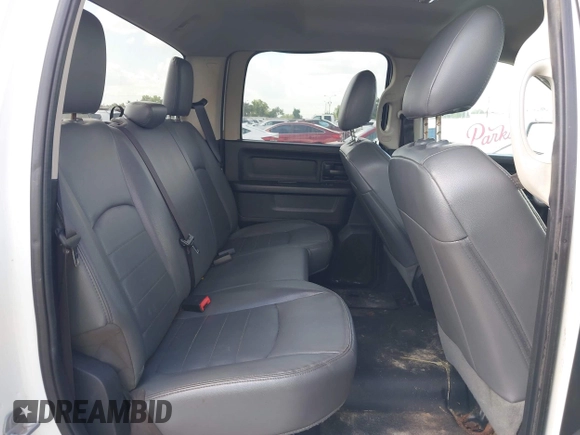 2015 Ram 2500 Tradesman z VIN 3C6TR4CT4FG556775, wystawiony jako IAAI lot #42531595 z przebiegiem 109 195 mil mil oraz . Historia ofert i sprzedaży dostępna na DreamBid. Obrazek 8.
