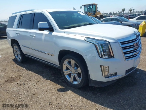 2016 Cadillac Escalade Platinum with VIN 1GYS4DKJ3GR422421, listed as a IAAI auction lot 41872635 with 62,526 mi miles. Bid and sale history available at carsss.com. Image 1.