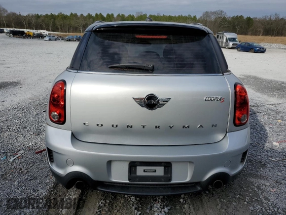2016 MINI Countryman S with VIN WMWZC3C58GWT08173, listed as a Copart auction lot 44627235 with 76,814 mi miles and Salvage title. Bid and sale history available at DreamBid. Image 6.