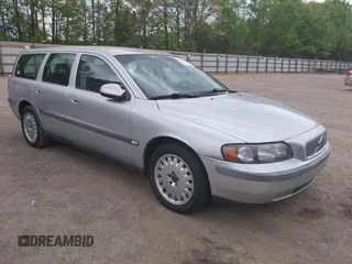 2001 Volvo V70 with VIN YV1SW58D512096722, listed as a IAAI auction lot 42080844 with 218,965 mi miles and . Bid and sale history available at DreamBid. Image 1.