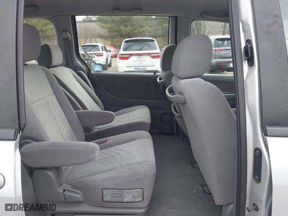 2006 Mazda MPV LX with VIN JM3LW28A360568523, listed as a IAAI auction lot 41957783 with 151,606 mi miles. Bid and sale history available at carsss.com. Image 8.