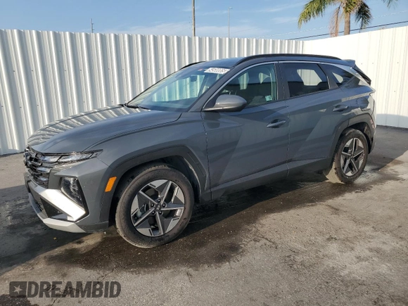 2025 Hyundai Tucson SEL with VIN 5NMJB3DE8SH481267, listed as a Copart auction lot 54500005 with 10,986 mi miles and Salvage Title. Bid and sale history available at DreamBid. Image 1.