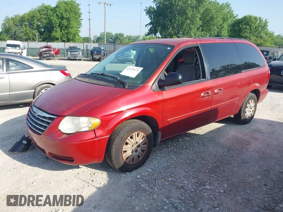 2007 Chrysler Town & Country LX z VIN 2A4GP44R87R190635, wystawiony jako IAAI lot #42279176 z przebiegiem 115 920 mil mil oraz . Historia ofert i sprzedaży dostępna na DreamBid. Obrazek 2.