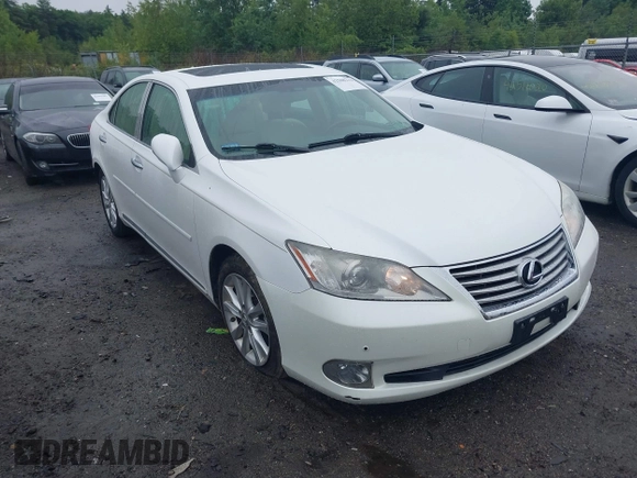 2012 Lexus ES 330 z VIN JTHBK1EG6C2490871, wystawiony jako IAAI lot #42508216 z przebiegiem 131 468 mil mil oraz . Historia ofert i sprzedaży dostępna na DreamBid. Obrazek 13.