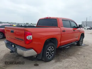 2016 Toyota Tundra 4WD Truck SR5 with VIN 5TFDW5F19GX550795, listed as a IAAI auction lot 41894023 with 174,637 mi miles. Bid and sale history available at carsss.com. Image 4.