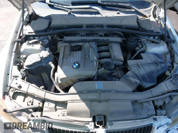 2006 BMW 3 Series 325i with VIN WBAVB13546KX50170, listed as a IAAI auction lot 41960414 with 118,453 mi miles and . Bid and sale history available at carsss.com. Image 10.