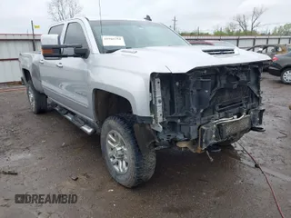 2019 Chevrolet Silverado 2500HD LTZ with VIN 1GC1KTEY0KF116765, listed as a IAAI auction lot 41941751 with 1 mi miles. Bid and sale history available at carsss.com. Image 1.