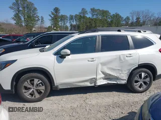 2025 Subaru Ascent Premium z VIN 4S4WMADD1S3405704, wystawiony jako IAAI lot #41772868 z przebiegiem 2 999 mil mil oraz . Historia ofert i sprzedaży dostępna na DreamBid. Obrazek 14.