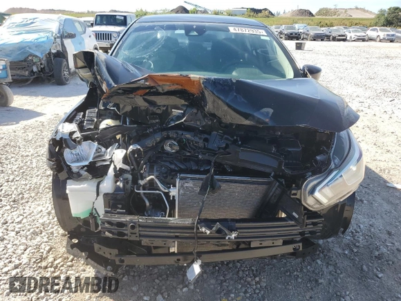 2020 Nissan Versa S z VIN 3N1CN8DV7LL865352, wystawiony jako Copart lot #58872445 z przebiegiem 113 318 mil mil oraz Nie do naprawy • Non repairable. Historia ofert i sprzedaży dostępna na DreamBid. Obrazek 5.