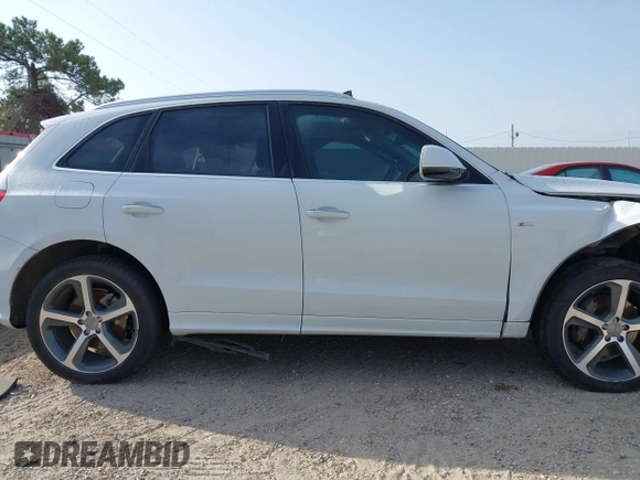 2015 Audi Q5 Premium Plus с VIN WA1DGAFP1FA090411, выставлен на аукционе IAAI как лот 41776189 с пробегом 117 080 миль миль и . История ставок и продаж доступна на DreamBid. Изображение 14.