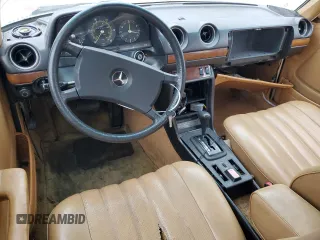 1981 Mercedes-Benz 300 with VIN WDBAB30A3BB219467, listed as a Copart auction lot 76183454 with 123,938 mi miles and Clean Title. Bid and sale history available at carsss.com. Image 8.