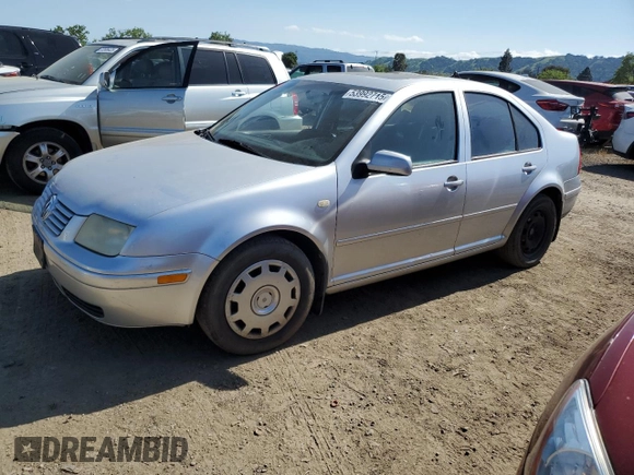 2000 Volkswagen Jetta GLS with VIN 3VWSC29M6YM108811, listed as a Copart auction lot 53992715 with 179,139 mi miles and Salvage title. Bid and sale history available at DreamBid. Image 1.