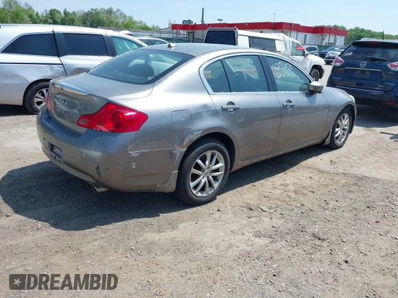 2009 Infiniti G37 Sedan x with VIN JNKCV61F39M352112, listed as a IAAI auction lot 42173870 with Not Provided miles. Bid and sale history available at carsss.com. Image 4.