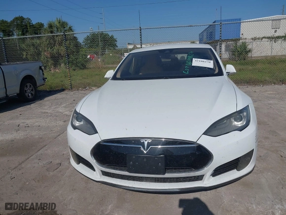 2016 Tesla Model S 70 kWh Battery with VIN 5YJSA1E16GF129997, listed as a IAAI auction lot 42108270 with 1 mi miles. Bid and sale history available at carsss.com. Image 6.
