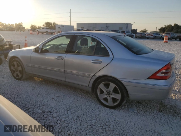 2003 Mercedes-Benz C 320 with VIN WDBRF64J33F325589, listed as a Copart auction lot 74736374 with 112,830 mi miles and Salvage Title. Bid and sale history available at DreamBid. Image 2.