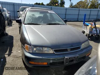 1997 Honda Accord EX with VIN 1HGCD5668VA113949, listed as a Copart auction lot 72819714 with 250,206 mi miles and Salvage Title. Bid and sale history available at DreamBid. Image 5.