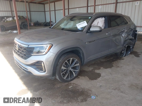 2024 Volkswagen Atlas SEL Premium R-Line z VIN 1V2FE2CA3RC242710, wystawiony jako IAAI lot #42021488 z przebiegiem 20 048 mil mil oraz . Historia ofert i sprzedaży dostępna na DreamBid. Obrazek 17.