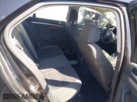 2008 Volkswagen Jetta S с VIN 3VWJZ71K68M104288, выставлен на аукционе IAAI как лот 42091861 с пробегом 205 549 миль миль и . История ставок и продаж доступна на DreamBid. Изображение 8.