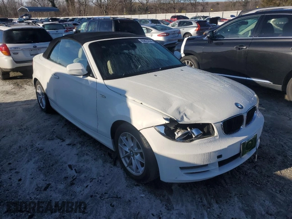 2011 BMW 1 Series 128i with VIN WBAUN1C53BVH82638, listed as a Copart auction lot 85823794 with 137,142 mi miles and Salvage title. Bid and sale history available at DreamBid. Image 4.