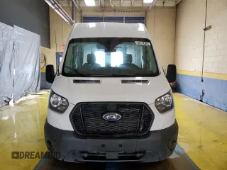 2023 Ford Transit Cargo z VIN 1FTBR3X8XPKA82734, wystawiony jako Copart lot #57962415 z przebiegiem 53 505 mil mil oraz Tytuł czysty. Historia ofert i sprzedaży dostępna na DreamBid. Obrazek 5.
