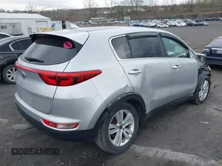 2018 Kia Sportage LX with VIN KNDPMCAC4J7437926, listed as a IAAI auction lot 41968696 with 139,304 mi miles. Bid and sale history available at carsss.com. Image 4.