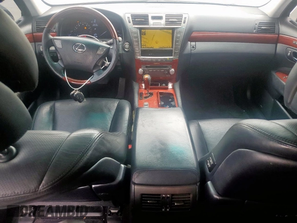 2012 Lexus LS 460 z VIN JTHBL5EFXC5111591, wystawiony jako Copart lot #54612615 z przebiegiem 273 050 mil mil oraz Szkoda całkowita • Salvage title. Historia ofert i sprzedaży dostępna na DreamBid. Obrazek 8.
