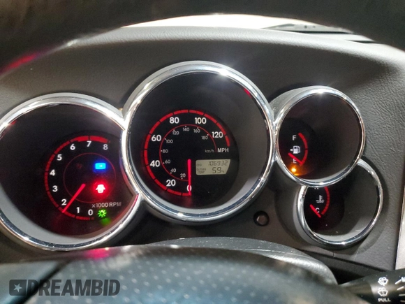 2004 Pontiac Vibe z VIN 5Y2SM62884Z403115, wystawiony jako Copart lot #47969335 z przebiegiem 106 932 mil mil oraz Szkody całkowita. Historia ofert i sprzedaży dostępna na DreamBid. Obrazek 9.