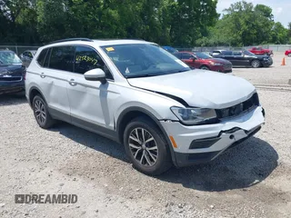 2018 Volkswagen Tiguan SEL with VIN 3VV2B7AX6JM195125, listed as a IAAI auction lot 42523047 with 73,926 mi miles and . Bid and sale history available at DreamBid. Image 1.