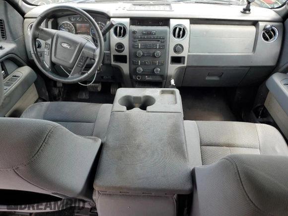 2012 Ford F-150 XL z VIN 1FTFW1CF8CKD23428, wystawiony jako Copart lot #53680595 z przebiegiem 225 988 mil mil oraz Szkody całkowita. Historia ofert i sprzedaży dostępna na DreamBid. Obrazek 8.