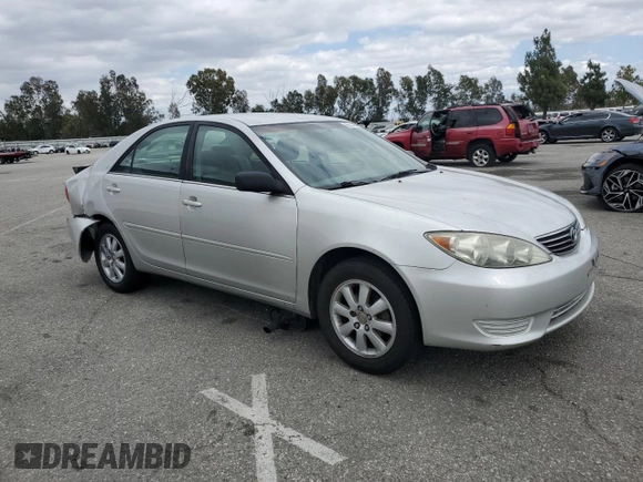 2005 Toyota Camry STD z VIN 4T1BE32K35U558818, wystawiony jako Copart lot #56023365 z przebiegiem 109 917 mil mil oraz Szkoda całkowita • Salvage title. Historia ofert i sprzedaży dostępna na DreamBid. Obrazek 4.