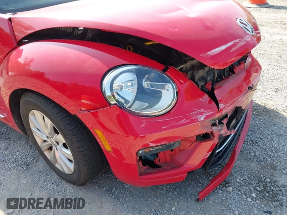 2019 Volkswagen Beetle S with VIN 3VW5DAAT7KM510898, listed as a IAAI auction lot 42567677 with Not provided miles and . Bid and sale history available at DreamBid. Image 16.