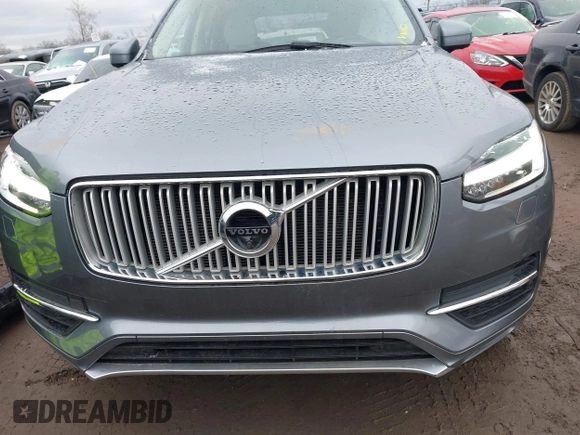 2016 Volvo XC90 T6 Inscription with VIN YV4A22PL5G1084750, listed as a IAAI auction lot 41729279 with 115,484 mi miles. Bid and sale history available at carsss.com. Image 12.