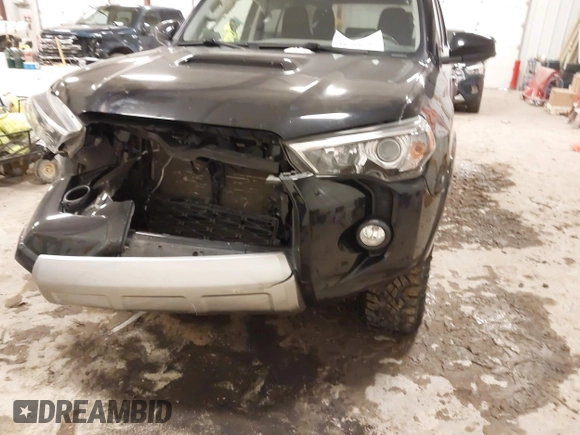 2018 Toyota 4Runner SR5 with VIN JTEBU5JR4J5575127, listed as a IAAI auction lot 41501797 with 84,854 mi miles. Bid and sale history available at carsss.com. Image 6.