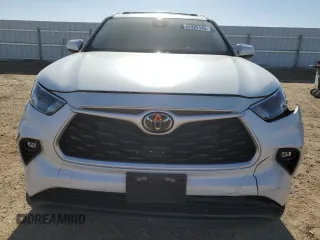 2023 Toyota Highlander L z VIN 5TDKDRAH9PS041904, wystawiony jako Copart lot #57425145 z przebiegiem 30 953 mil mil oraz Szkoda całkowita • Salvage title. Historia ofert i sprzedaży dostępna na DreamBid. Obrazek 5.
