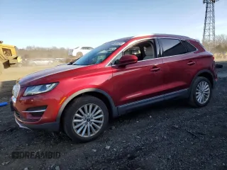 2019 Lincoln MKC Standard with VIN 5LMCJ1D98KUL51817, listed as a Copart auction lot 36940254 with 25,877 mi miles. Bid and sale history available at carsss.com. Image 1.