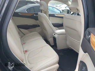 2016 Lincoln MKC Select with VIN 5LMCJ2D97GUJ26611, listed as a IAAI auction lot 42462595 with Not provided miles and . Bid and sale history available at DreamBid. Image 8.