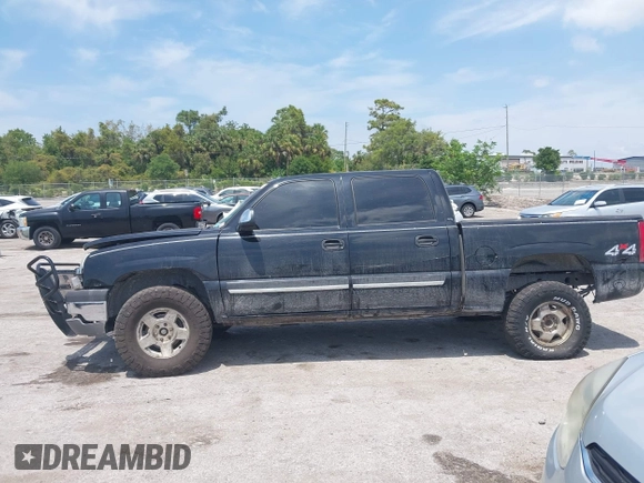 2005 Chevrolet Silverado 1500 LT with VIN 2GCEK13T351266474, listed as a IAAI auction lot 42098149 with 225,667 mi miles and . Bid and sale history available at DreamBid. Image 14.