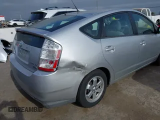 2007 Toyota Prius with VIN JTDKB20U577556615, listed as a IAAI auction lot 42121360 with 224,899 mi miles. Bid and sale history available at carsss.com. Image 6.