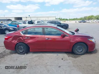 2016 Nissan Altima S with VIN 1N4AL3AP7GN327989, listed as a IAAI auction lot 42030437 with 92,586 mi miles and . Bid and sale history available at carsss.com. Image 14.